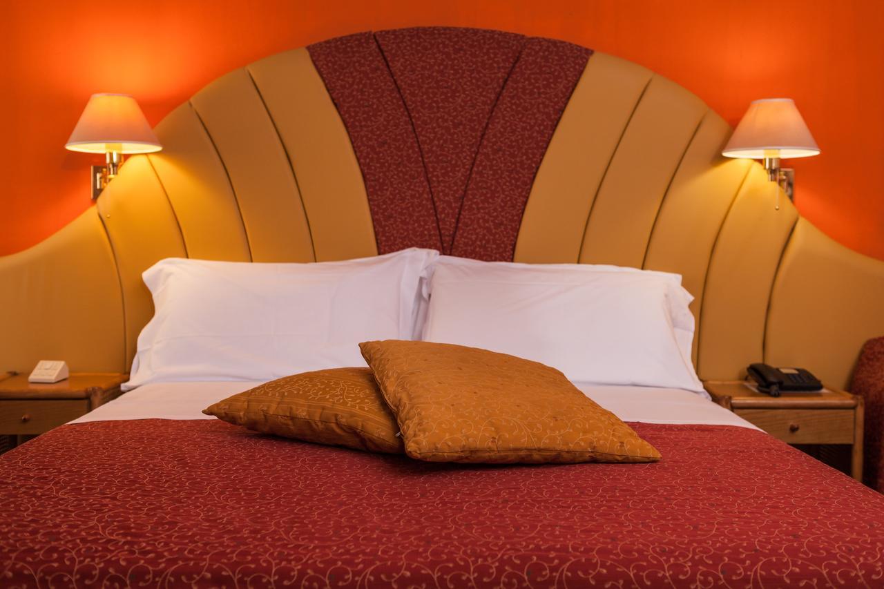 Hotel Resort Marinella Gabicce Mare Ngoại thất bức ảnh