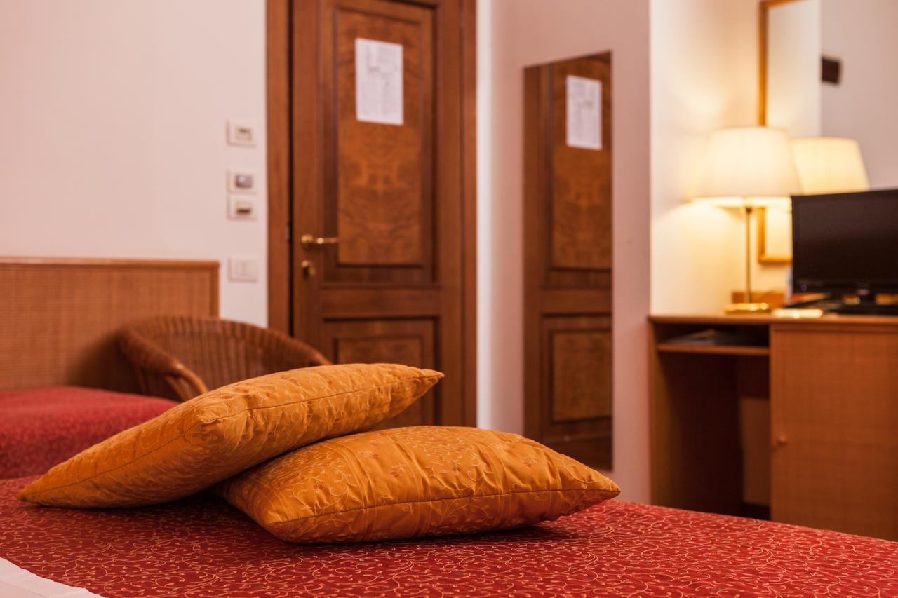 Hotel Resort Marinella Gabicce Mare Ngoại thất bức ảnh