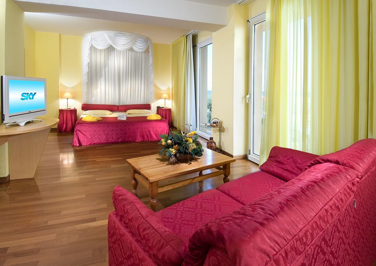 Hotel Resort Marinella Gabicce Mare Ngoại thất bức ảnh